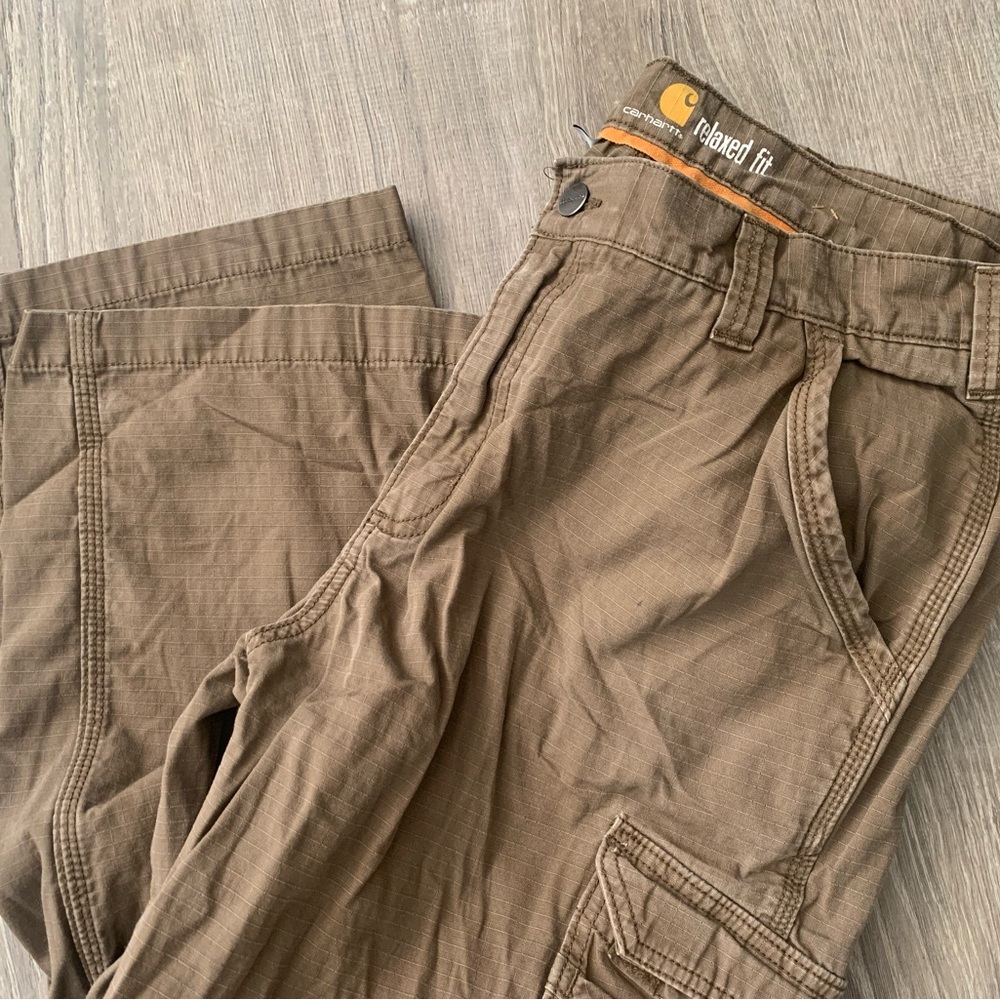 Carhartt Brown Cargo Pants with Relaxed Fit